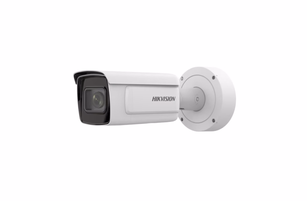 מצלמת DeepinView 4MP לזיהוי פנים והגנת היקף Hikvision iDS-2CD7A46G0-IZHS(8-32)